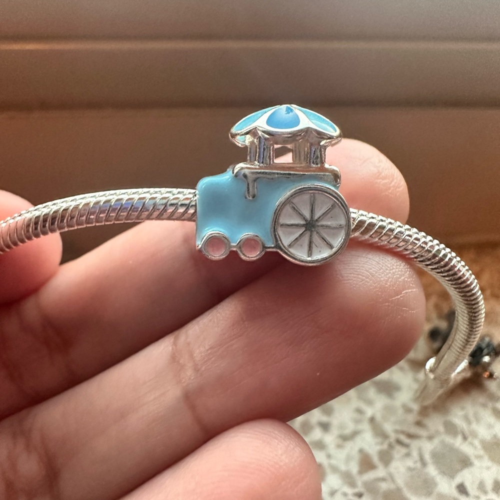 Hello Kitty Ice cream car S925 charm